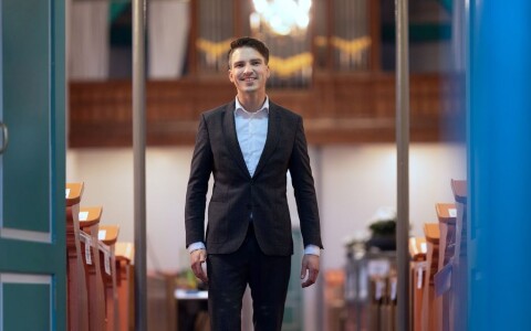 ds. Leon van den Dool
